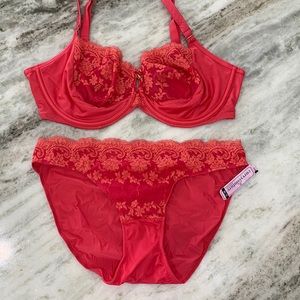 Curvy Couture Bra (36DDD) and Panty (L) Set. NWT
